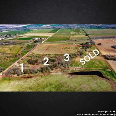 11026 County Road 584, La Coste, TX 78039