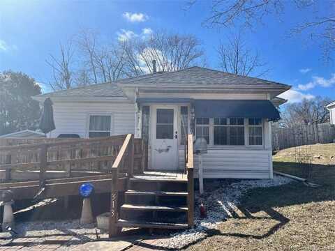 313 NE 3rd Street, Paoli, IN 47454