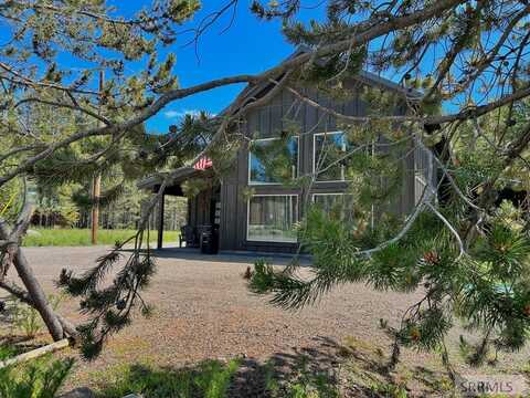 3424 Old Hwy 191, Island Park, ID 83429