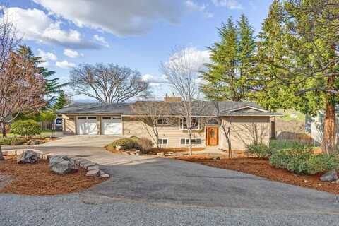 3367 Annapolis Drive, Medford, OR 97504