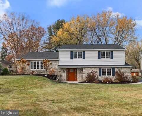 34 DUTCH DRIVE, HOLLAND, PA 18966