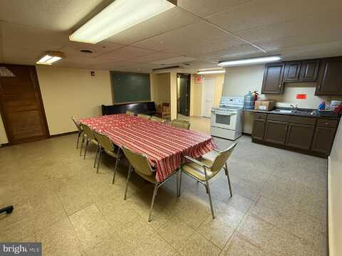 511 E GRAPE STREET, VINELAND, NJ 08360