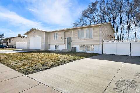 1861 N 550 W, Clinton, UT 84015