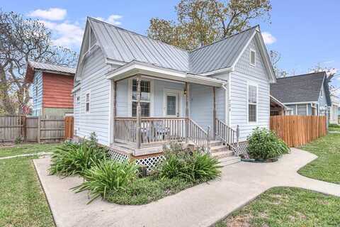 704 S Church Street, Rockport, TX 78382