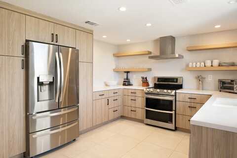 122 Giralda Circle, Palm Desert, CA 92260