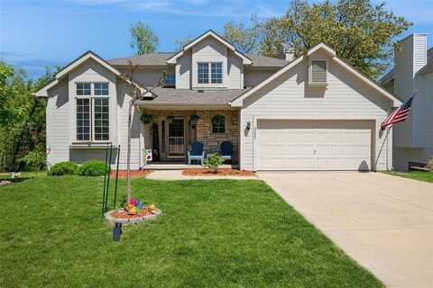 3322 Riverside Dr, Cedar Rapids, IA 52411