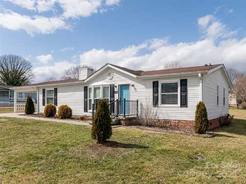 205 White Ash Circle, Hendersonville, NC 28739