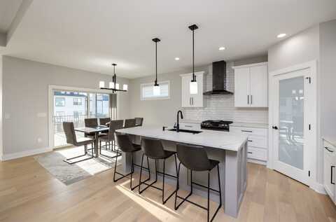 5015 149th Court, Urbandale, IA 50323