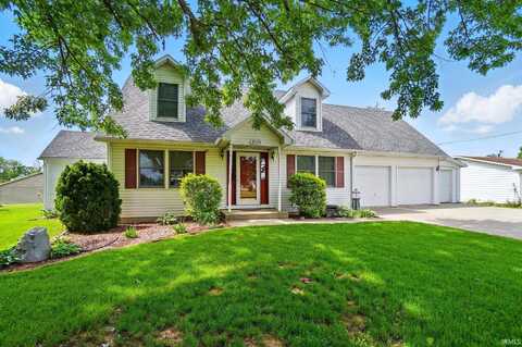 9090 E South Circle Drive, Churubusco, IN 46723