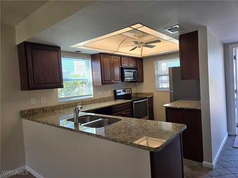 4717 SE 4th Place, Cape Coral, FL 33904