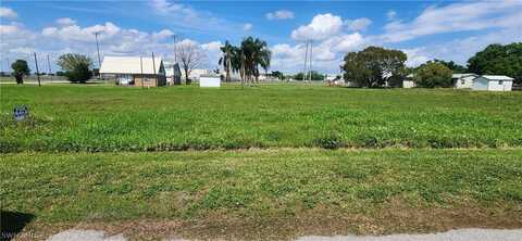 671 & 643 Avenue N SW, Moore Haven, FL 33471