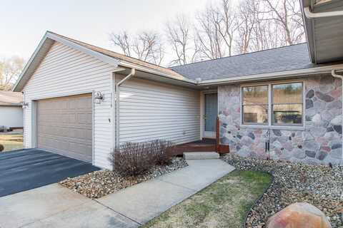 5815 Wood Valley Road, Kalamazoo, MI 49009