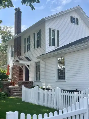2527 Sherwood Street SW, Byron Center, MI 49315