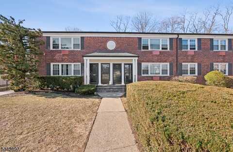 321 Pitney Pl, Morris, NJ 07960