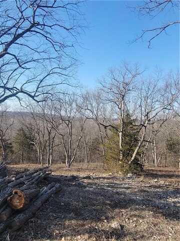 33 E Ridgewood Circle, Linn Valley, KS 66040