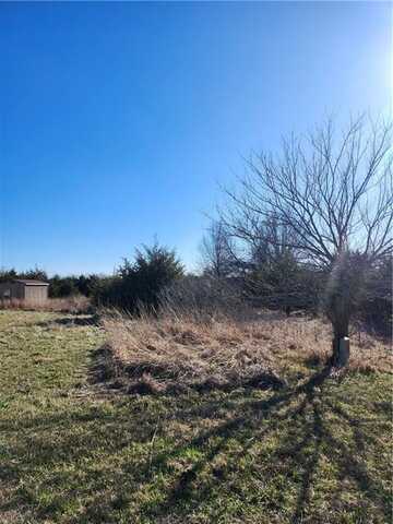 18 Nebraska Drive, Linn Valley, KS 66040