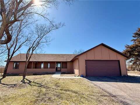 1011 N Arrowhead Drive, New Strawn, KS 66839