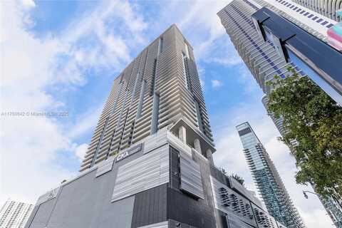 88 SW 7th St, Miami, FL 33130