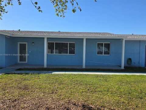 965 NW 10th St, Florida City, FL 33034