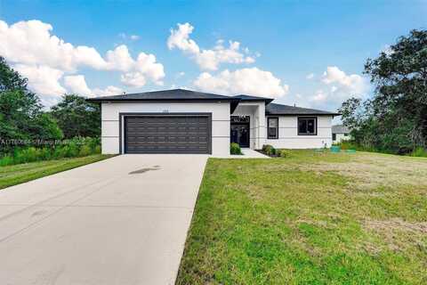 105 E 14th ST, Lehigh Acres, FL 33972