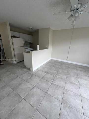 2701 Riverside Dr, Coral Springs, FL 33065