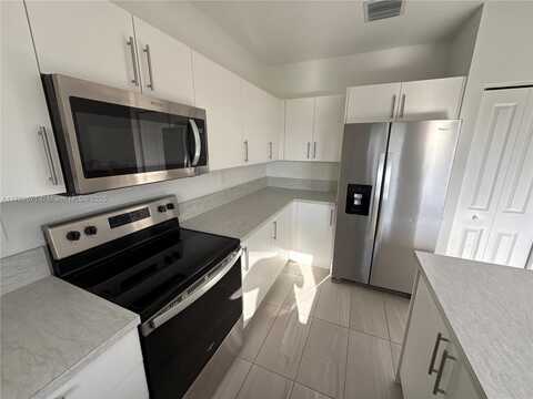 412 NW 12th Pl, Florida City, FL 33034