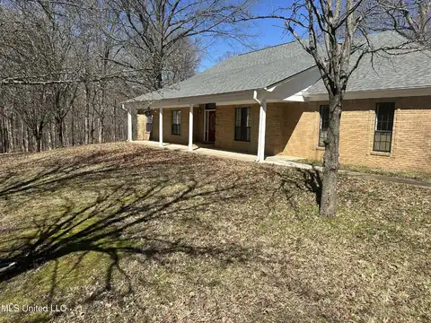 4182 Summer Circle, Walls, MS 38641