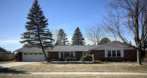 5264 Parkway, Bay City, MI 48706