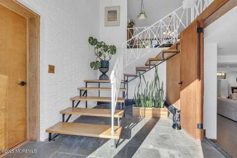 9 Park Place, Neptune, NJ 07753