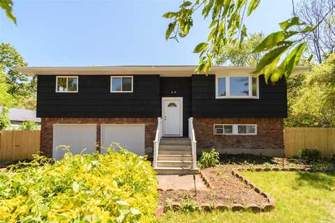 30 Bushwick Avenue, Brentwood, NY 11717