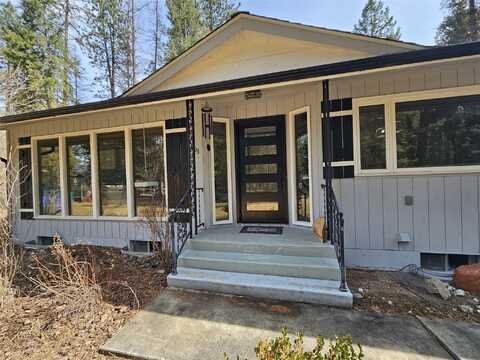 1103 Greers Ferry Road, Libby, MT 59923