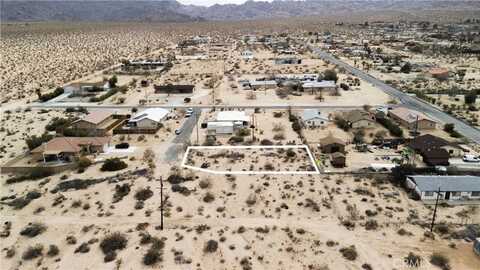 207 Indian Circle, 29 Palms, CA 92277