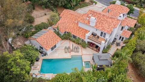22544 N Summit Ridge Circle, Chatsworth, CA 91311