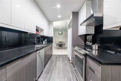 927 N Kings Road, West Hollywood, CA 90069