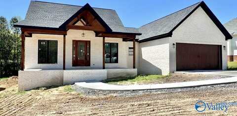 1347 Locust Drive NE, Arab, AL 35016