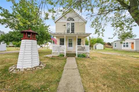 515 W 2nd Street, Port Clinton, OH 43452