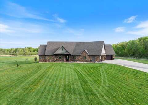9073 Richfield Drive, Marshfield, WI 54449