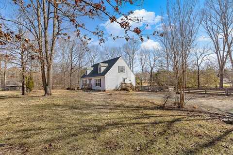 8301 Kines Rd, Warrenton, VA 20187