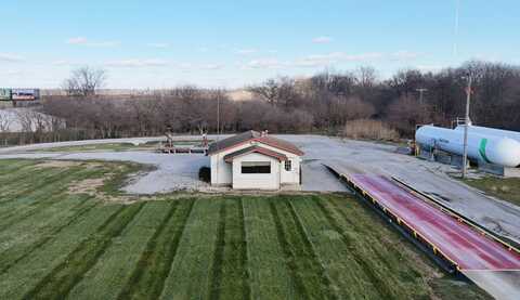 12258 Hwy 1, Mt. Carmel, IL 62863