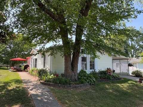 2646 Chickadee St, Rochester Hills, MI 48309
