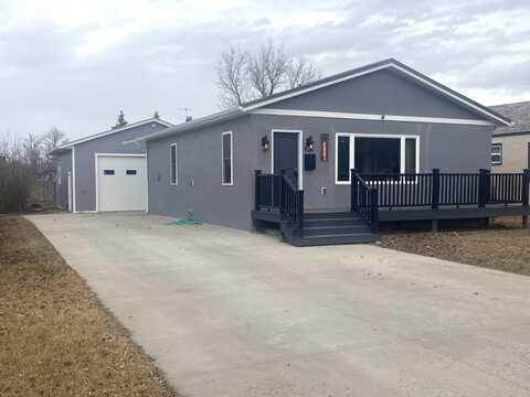 318 3rd St NE, Sidney, MT 59270