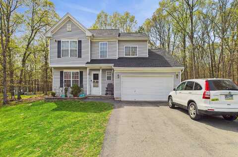 2138 Bedford Drive, Bushkill, PA 18324