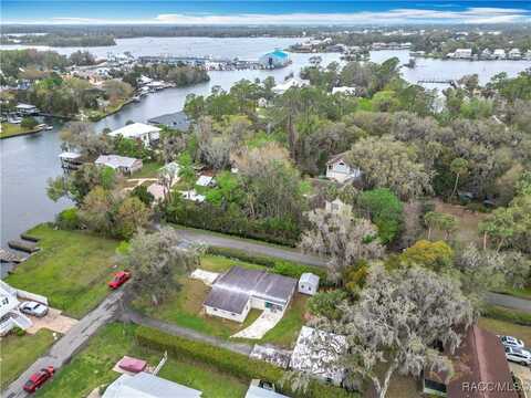 5 NE 2nd Street, Crystal River, FL 34429
