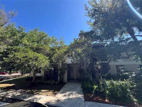 302 Gardens Dr, Pompano Beach, FL 33069
