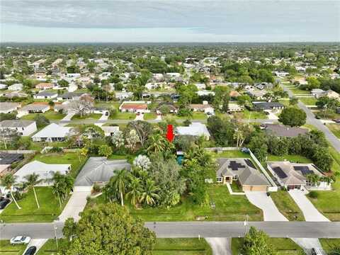 673 SE Damask Avenue, Port Saint Lucie, FL 34983