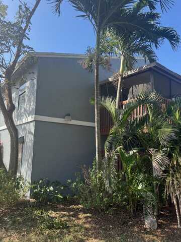 16 Crossings Circle, Boynton Beach, FL 33435
