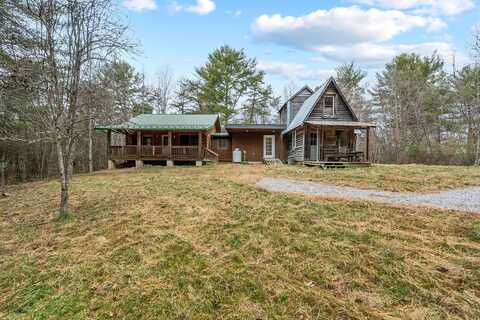 391 Airport RD NW, Riner, VA 24149