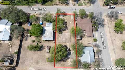 205 W Canales, Uvalde, TX 78801