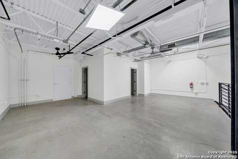 215 Coca Cola, San Antonio, TX 78220