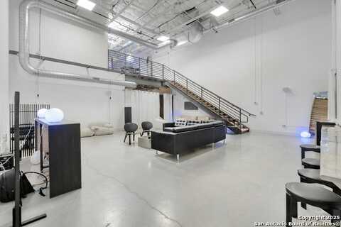 215 Coca Cola, San Antonio, TX 78220